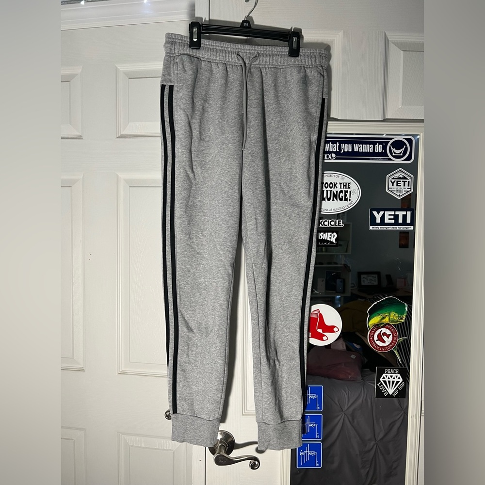 Adidas Joggers w/ pockets